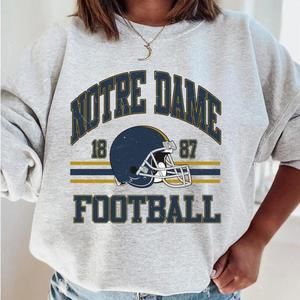 Notre Dame Football 1887 Sweatshirt Retro Style 90S Unisex Grey Sweater